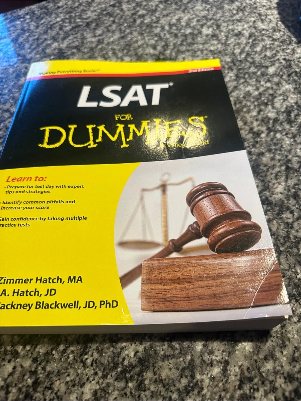 LSAT For Dummies - Yellow and Black Study Guide